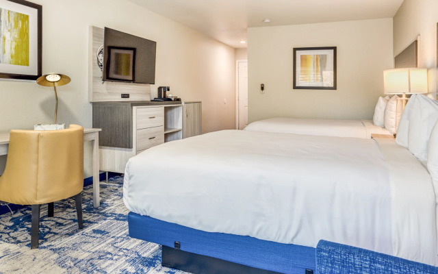 Creekside Inn Downtown - Cambria