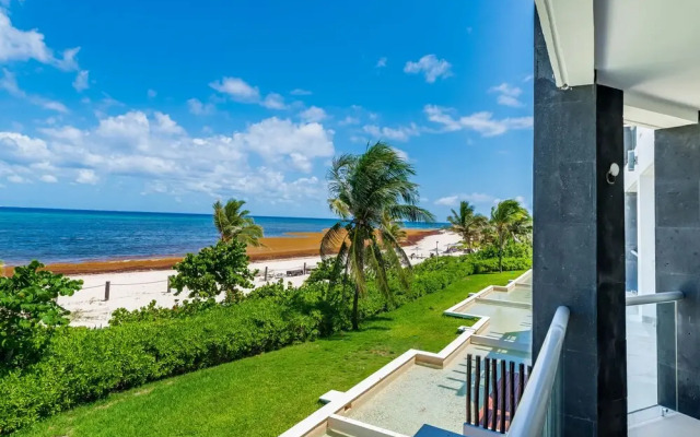 Mareazul Beach Condos Playa Del Carmen