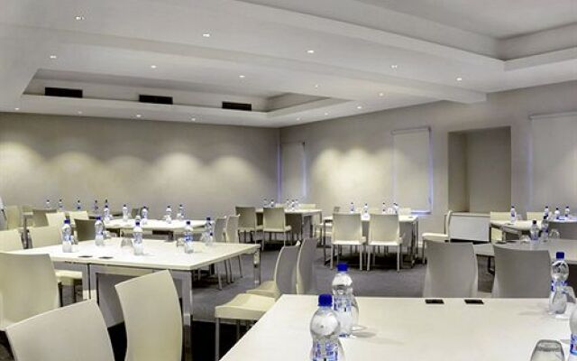 Centara Grand Azuri Residence & Suites