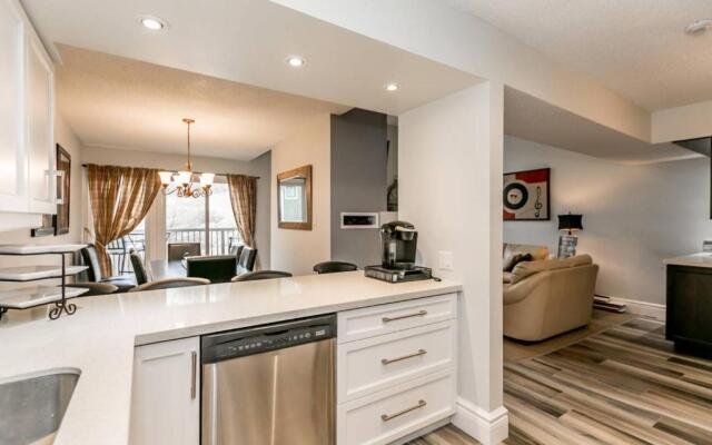 Blue Mountain, 3 Bedroom, Slopeside, Chateau Ridge 212