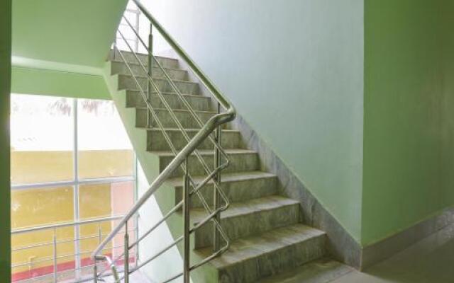 OYO 15679 Hotel Gloria