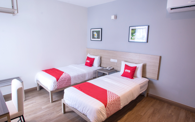 OYO 89576 Mokka Hotel