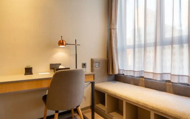 Homeinn Selected Hotel (Shenyang Hunnan 21st Century Building Subway Station)