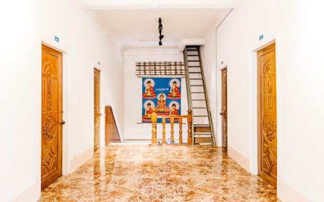 Blank Guesthouse