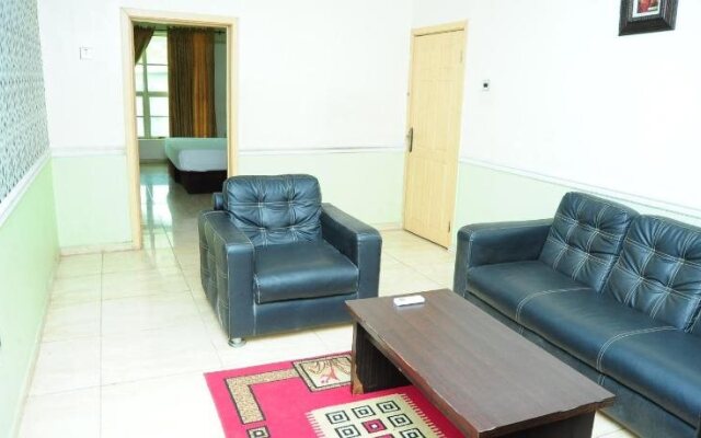 Richton Hotel & Suites