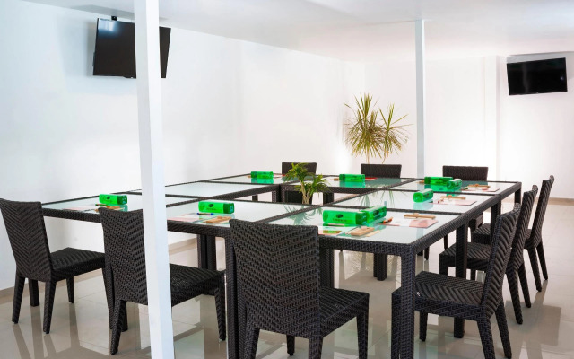 Container Inn Hotel Aeropuerto