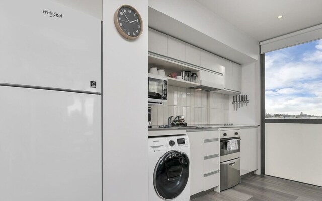 QV Ultra Modern Harbour Apartment - 856