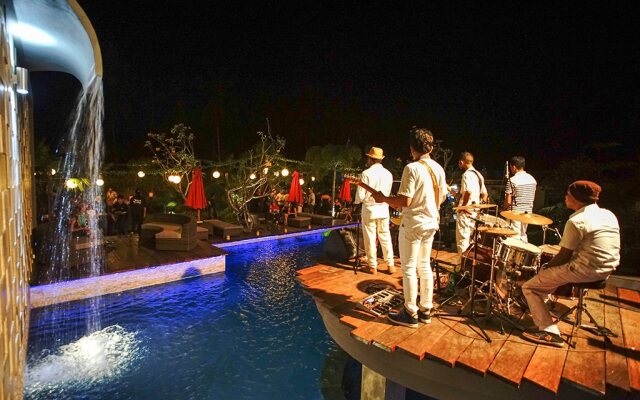 Pipe Dream Villas Resort