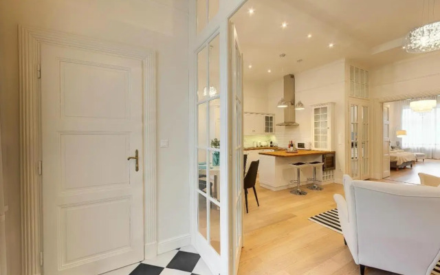 Romantic riverview bestern