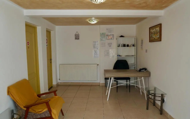 Alfredo Hostel