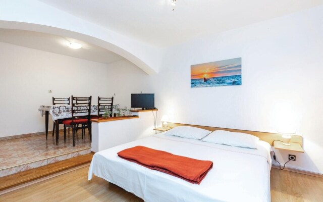 Stunning Apartment in Jadranovo With
