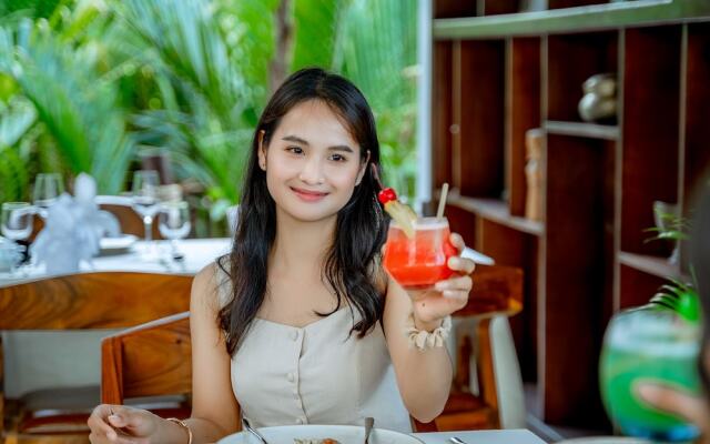 RiverTree Villa & Resort