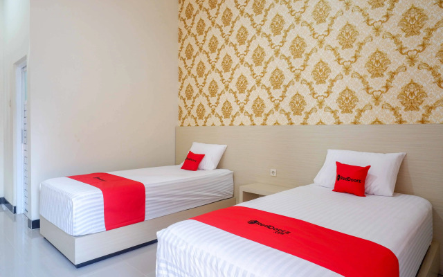 RedDoorz Plus @ Jl Pemuda Pati