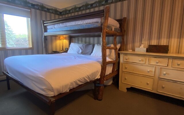 Mountain Harbor #137 3 Bedroom Condo