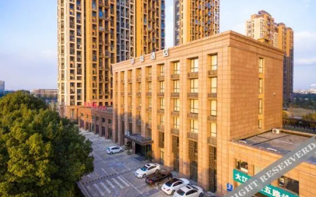 Luyi Hotel