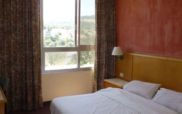 Hotel Marom