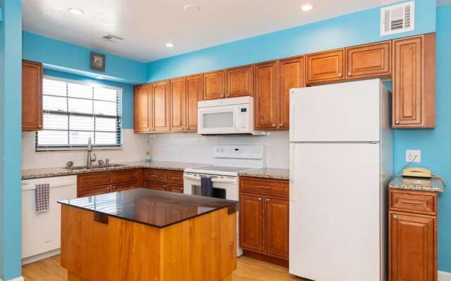 Beach Townhouses 104