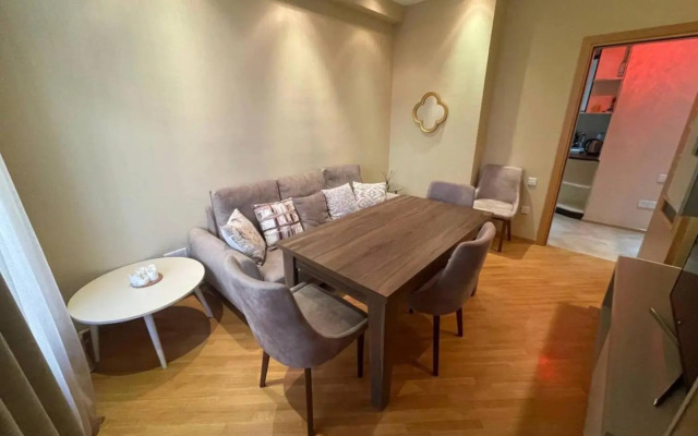 Spacious Apartment in Yerevan By Home Elite