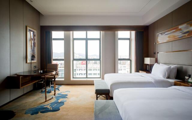 Poerson International Hotel