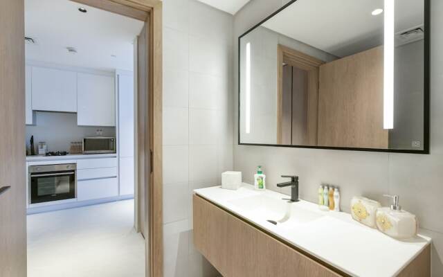 Driven Holiday Homes Marquise Square