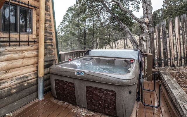 Lucky Bear Lodge by Vtrips