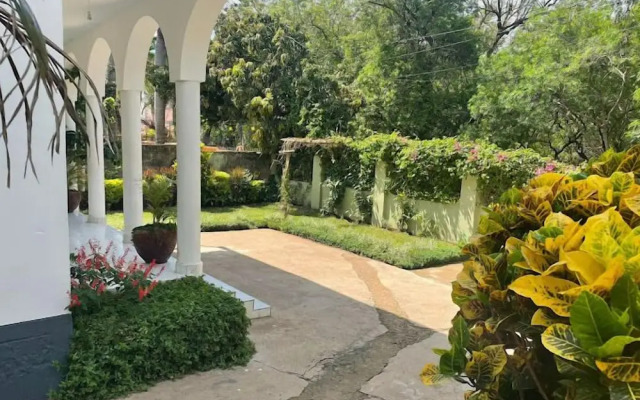 El Tesa Court Gardens Milimani