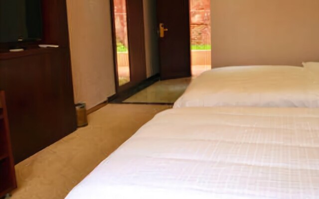 Wanfu Spa Holiday Hotel