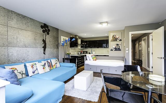 Modern 2-bed Flat, Bethnal Green