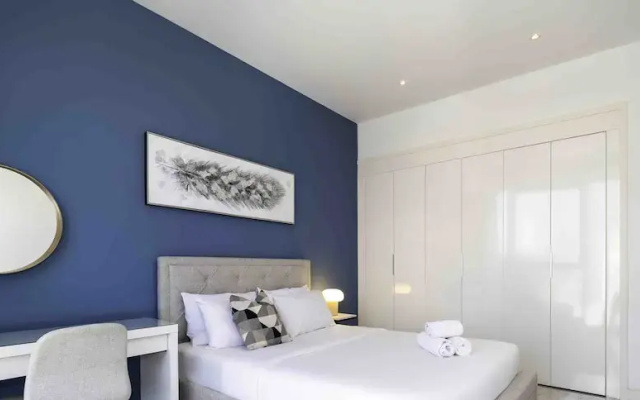 LUX The Pad Executive Suite 2