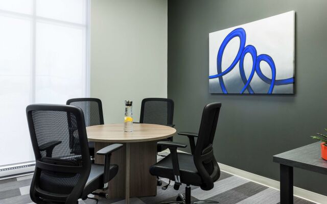 Imperia Hotel & Suites Boucherville