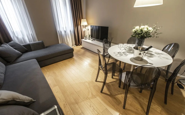 Rialto Canal View Deluxe R&R