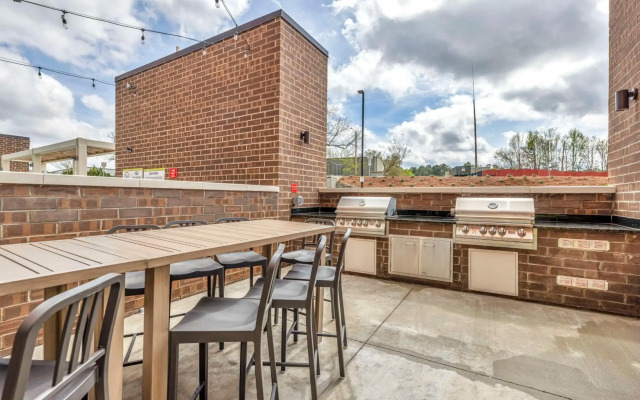 Home2 Suites by Hilton Raleigh West Lenovo Center