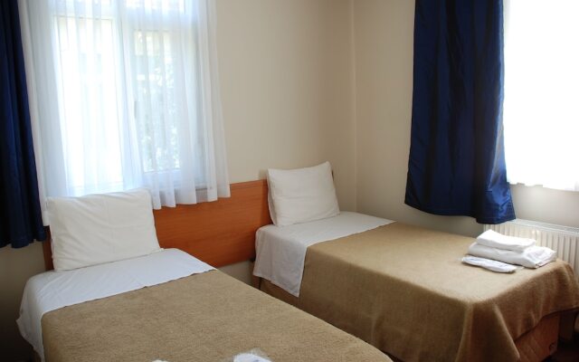 Shila Tatil Koyu