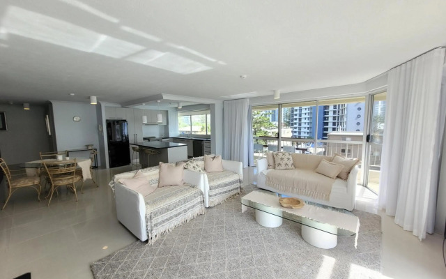 Surfers Chalet
