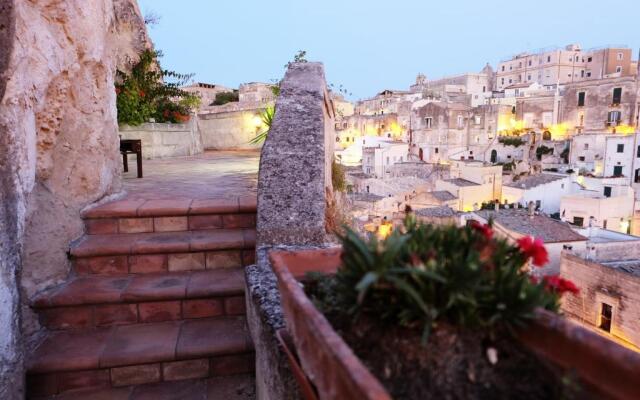 L' Abbraccio dei Sassi