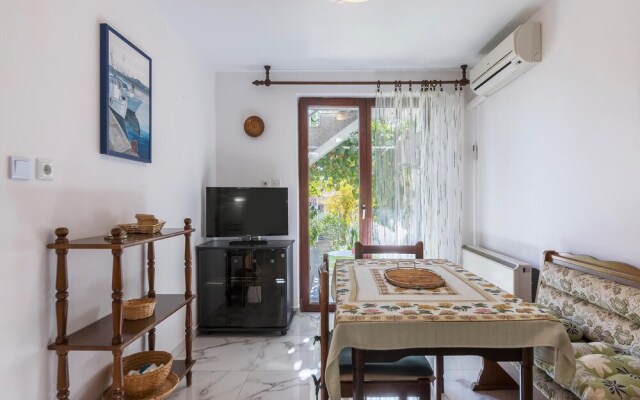 Amazing Home in Pula With Wifi and 2 Bedrooms