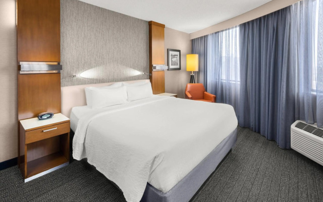 Courtyard by Marriott Minneapolis Downtown