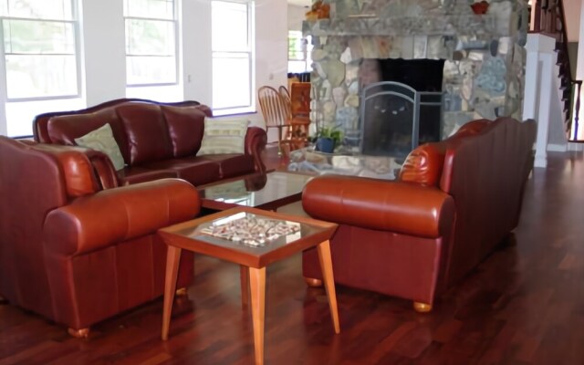 Edgewater Estate - Five Bedroom Home