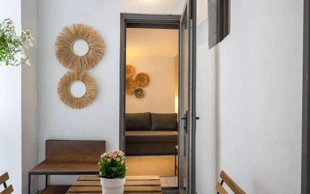 The Easy Rooms Verandah