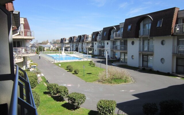 Luxurious Apartment in Bredene With Swimming Pool