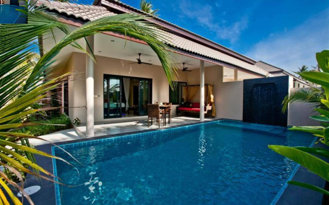 AT Pool Villa Resort