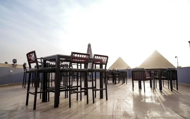 Pyramids Hotel