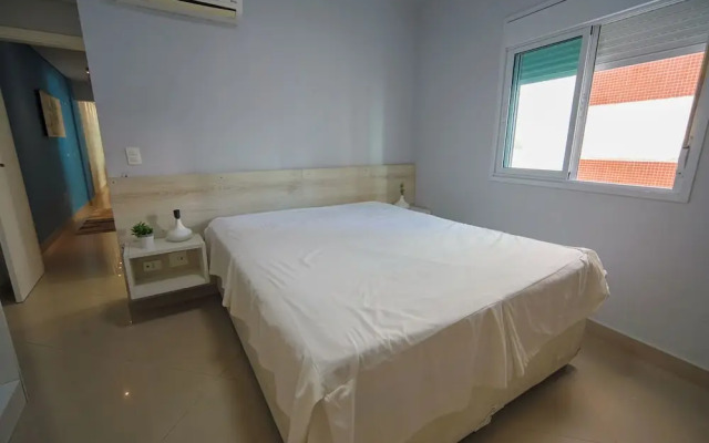 Apto pet Friendly c Churrasqueira a 100m da Praia