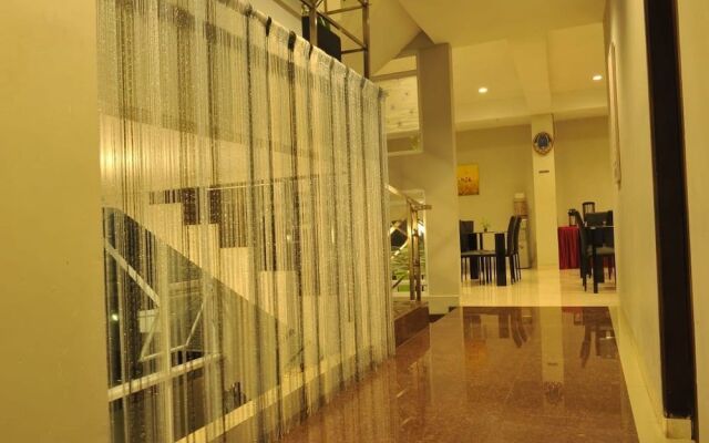 Altara Rooms