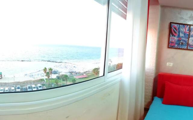 612 Apartment on the Beach