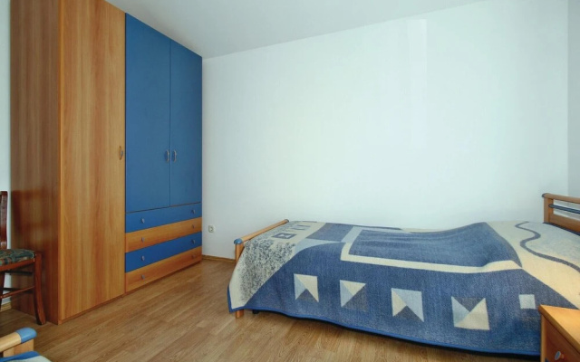 Awesome Home in Porec With Wifi and 2 Bedrooms - Hotel in Porec - Photo 5