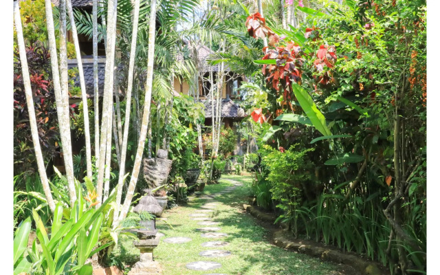 Pondok Saraswati Villas Ubud by Zuzu