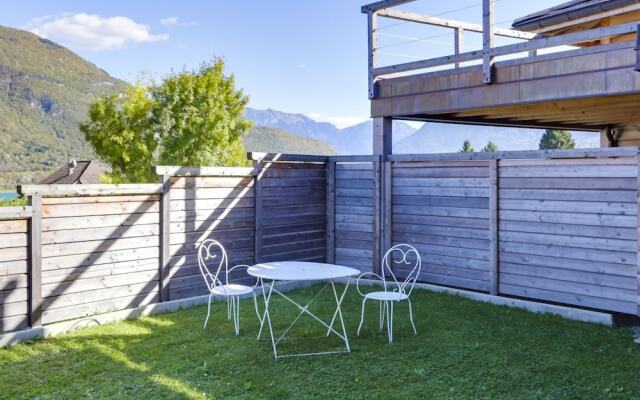 Chaparon Superbe Maison Bois 3 min à Pied du lac