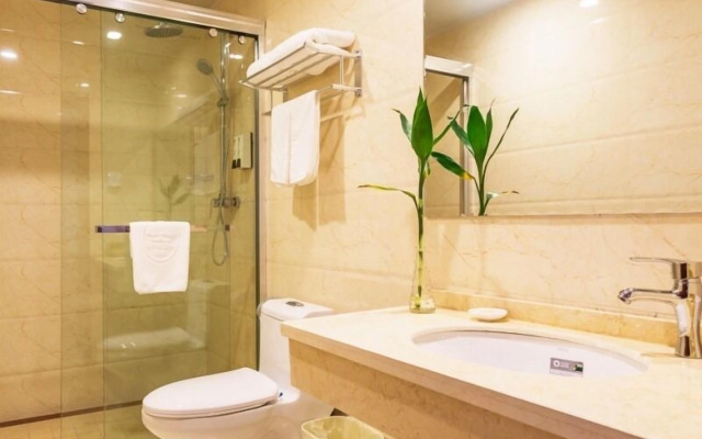 GreenTree Inn Wuxi Jiangyin Huashi Avenue Huaxi Village Hotel