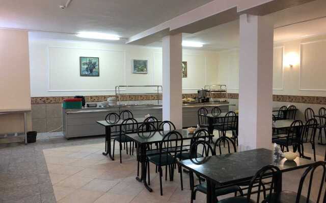 Lelux Hotel